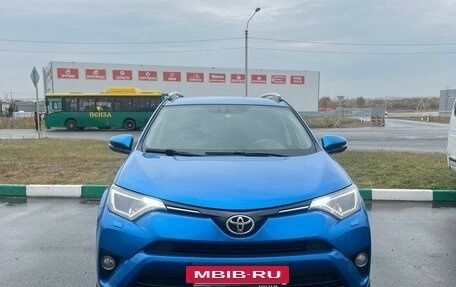 Toyota RAV4, 2016 год, 2 290 000 рублей, 2 фотография