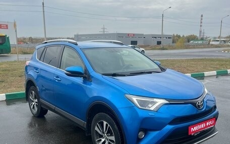 Toyota RAV4, 2016 год, 2 290 000 рублей, 3 фотография