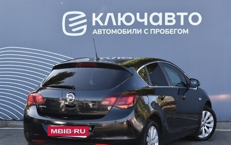 Opel Astra J, 2011 год, 880 000 рублей, 2 фотография