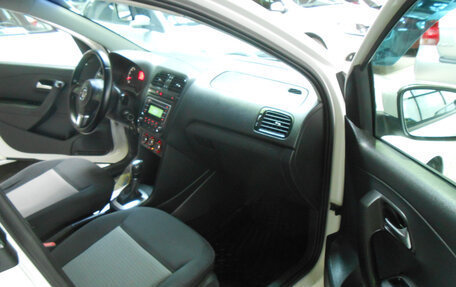 Volkswagen Polo VI (EU Market), 2013 год, 998 000 рублей, 10 фотография