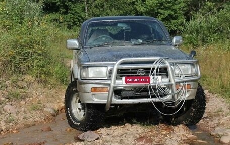 Toyota Hilux Surf III рестайлинг, 1993 год, 350 000 рублей, 1 фотография