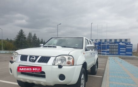 Nissan NP300, 2011 год, 1 450 000 рублей, 2 фотография