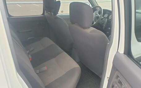 Nissan NP300, 2011 год, 1 450 000 рублей, 15 фотография