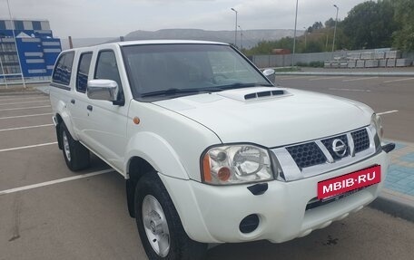 Nissan NP300, 2011 год, 1 450 000 рублей, 8 фотография