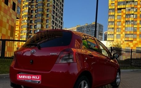 Toyota Yaris III рестайлинг, 2007 год, 600 000 рублей, 4 фотография