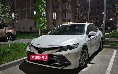 Toyota Camry, 2018 год, 2 850 000 рублей, 3 фотография