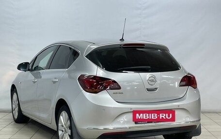 Opel Astra J, 2013 год, 980 000 рублей, 5 фотография