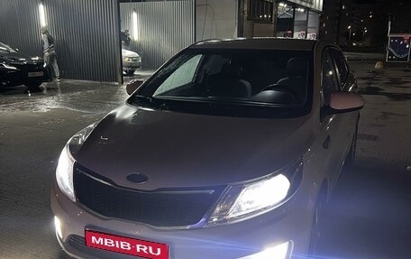 KIA Rio III рестайлинг, 2012 год, 840 000 рублей, 1 фотография