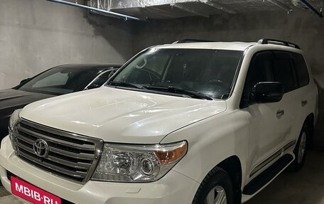 Toyota Land Cruiser 200, 2012 год, 3 990 000 рублей, 21 фотография