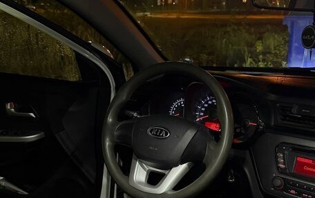 KIA Rio III рестайлинг, 2012 год, 840 000 рублей, 9 фотография