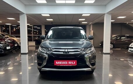 Mitsubishi Outlander III рестайлинг 3, 2017 год, 2 195 000 рублей, 3 фотография