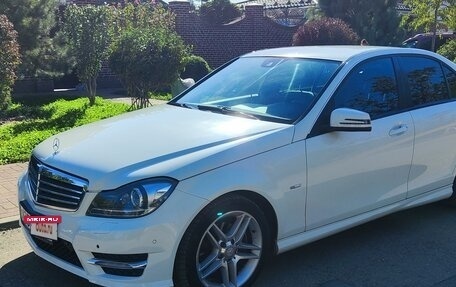 Mercedes-Benz C-Класс, 2011 год, 2 100 000 рублей, 8 фотография