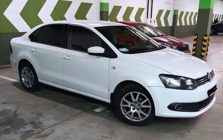 Volkswagen Polo VI (EU Market), 2013 год, 860 000 рублей, 1 фотография