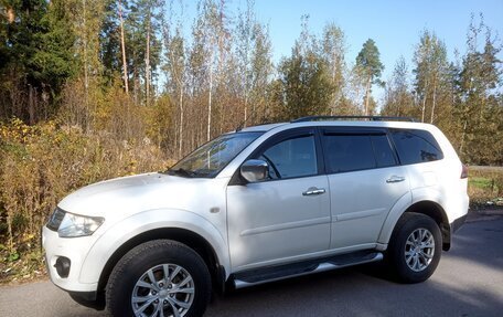 Mitsubishi Pajero Sport II рестайлинг, 2014 год, 2 280 000 рублей, 3 фотография