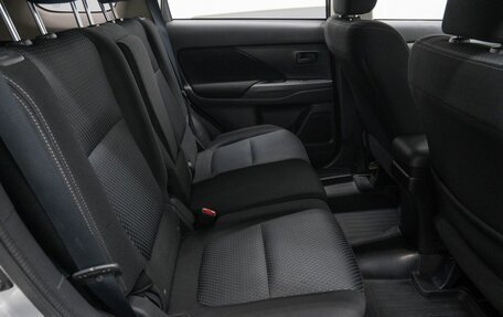 Mitsubishi Outlander III рестайлинг 3, 2016 год, 1 434 000 рублей, 12 фотография