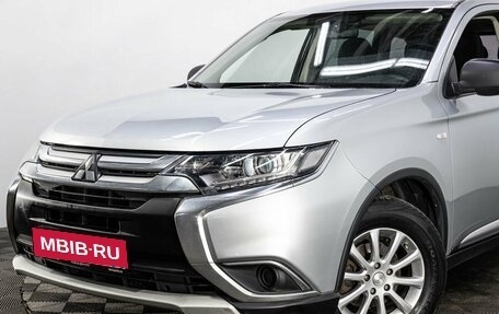 Mitsubishi Outlander III рестайлинг 3, 2016 год, 1 434 000 рублей, 7 фотография