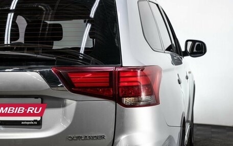 Mitsubishi Outlander III рестайлинг 3, 2016 год, 1 434 000 рублей, 9 фотография