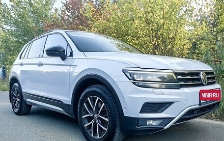 Volkswagen Tiguan II, 2019 год, 2 690 000 рублей, 1 фотография