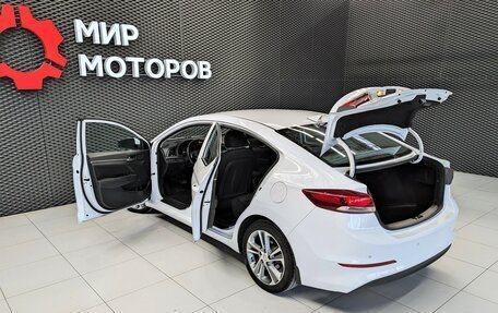 Hyundai Elantra VI рестайлинг, 2018 год, 1 600 000 рублей, 11 фотография