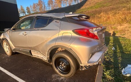 Toyota C-HR I рестайлинг, 2018 год, 800 000 рублей, 3 фотография