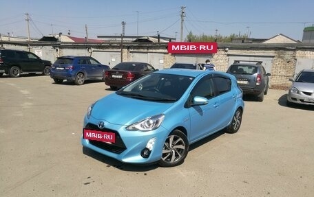 Toyota Aqua I, 2015 год, 1 100 000 рублей, 2 фотография