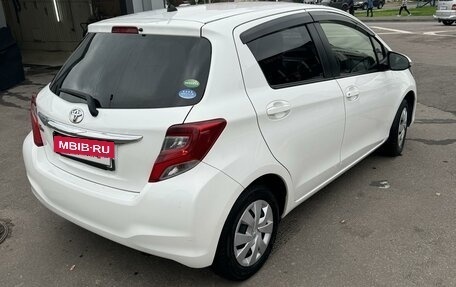 Toyota Vitz, 2015 год, 1 300 000 рублей, 3 фотография