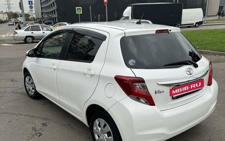 Toyota Vitz, 2015 год, 1 300 000 рублей, 4 фотография