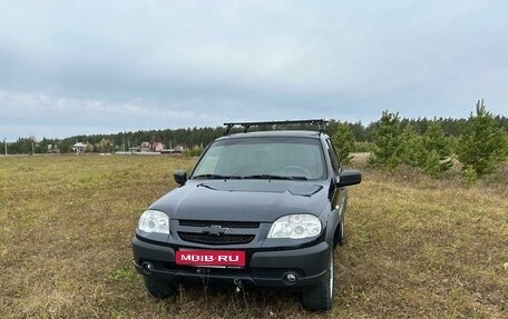 Chevrolet Niva I рестайлинг, 2016 год, 830 000 рублей, 1 фотография