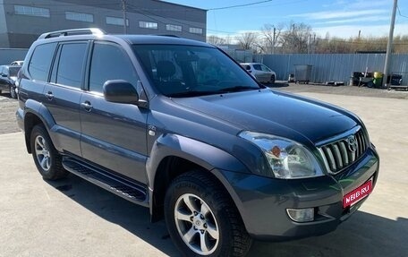 Toyota Land Cruiser Prado 120 рестайлинг, 2006 год, 2 500 000 рублей, 13 фотография