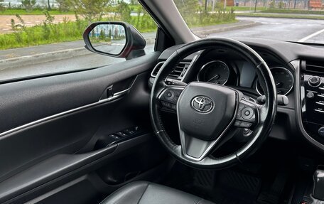 Toyota Camry, 2019 год, 2 350 000 рублей, 14 фотография