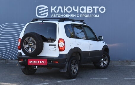 Chevrolet Niva I рестайлинг, 2018 год, 899 000 рублей, 2 фотография