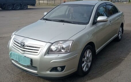 Toyota Avensis III рестайлинг, 2006 год, 900 000 рублей, 1 фотография