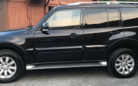 Mitsubishi Pajero IV, 2008 год, 2 200 000 рублей, 2 фотография