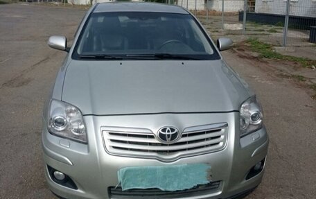 Toyota Avensis III рестайлинг, 2006 год, 900 000 рублей, 3 фотография