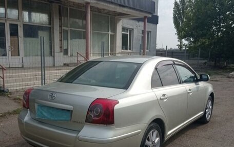 Toyota Avensis III рестайлинг, 2006 год, 900 000 рублей, 2 фотография