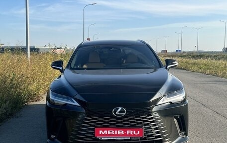 Lexus RX IV рестайлинг, 2023 год, 9 500 000 рублей, 1 фотография