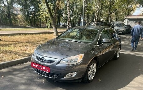 Opel Astra J, 2011 год, 970 000 рублей, 8 фотография