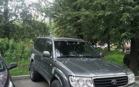 Toyota Land Cruiser 100 рестайлинг 2, 1999 год, 1 649 000 рублей, 2 фотография