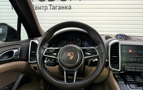 Porsche Cayenne III, 2017 год, 5 895 000 рублей, 23 фотография