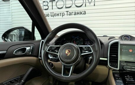 Porsche Cayenne III, 2017 год, 5 895 000 рублей, 22 фотография