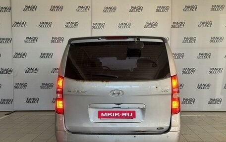 Hyundai Grand Starex Grand Starex I рестайлинг 2, 2012 год, 1 300 000 рублей, 6 фотография