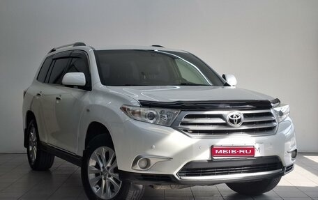 Toyota Highlander III, 2012 год, 2 470 000 рублей, 4 фотография