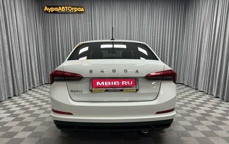 Skoda Rapid II, 2021 год, 1 800 000 рублей, 14 фотография