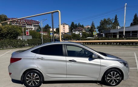 Hyundai Solaris II рестайлинг, 2015 год, 1 100 000 рублей, 3 фотография