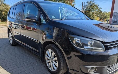 Volkswagen Touran III, 2011 год, 1 250 000 рублей, 1 фотография