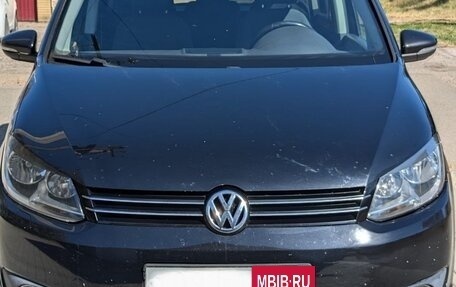 Volkswagen Touran III, 2011 год, 1 250 000 рублей, 2 фотография