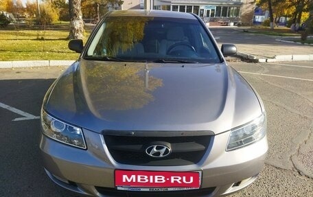 Hyundai Sonata VI, 2005 год, 690 000 рублей, 14 фотография