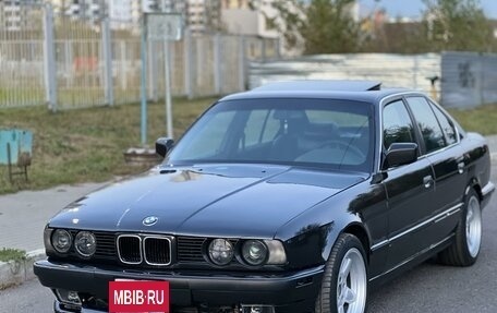 BMW 5 серия, 1988 год, 820 000 рублей, 13 фотография