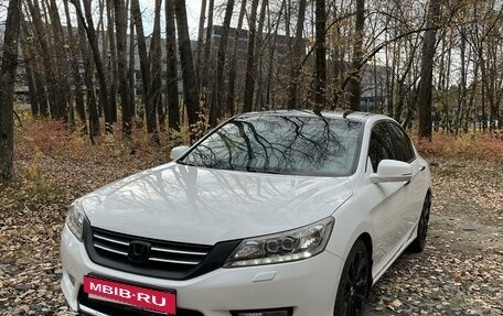 Honda Accord IX рестайлинг, 2013 год, 1 889 000 рублей, 3 фотография