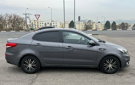 KIA Rio III рестайлинг, 2015 год, 992 000 рублей, 4 фотография